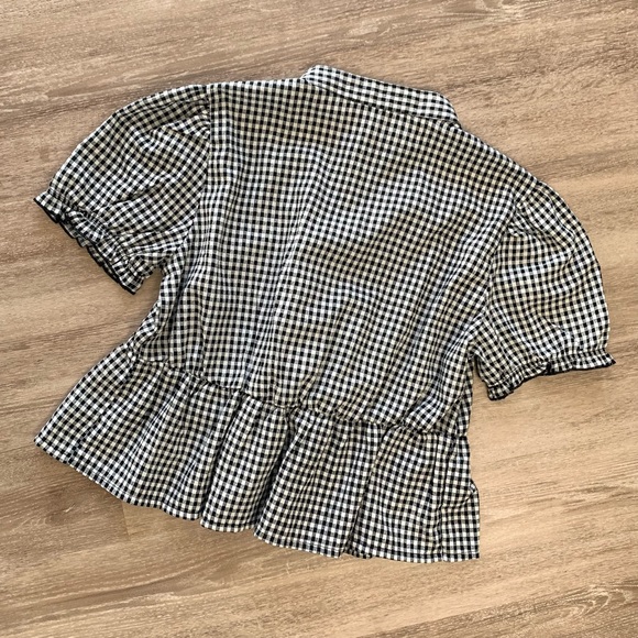 Indulge Gingham Cropped Tie Front Puff Sleeve Blouse - Picture 4 of 6